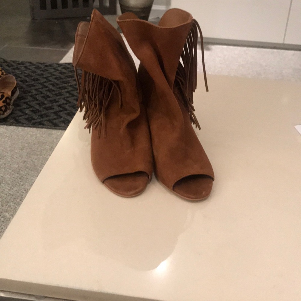 Shoes - Picture 3 of 3